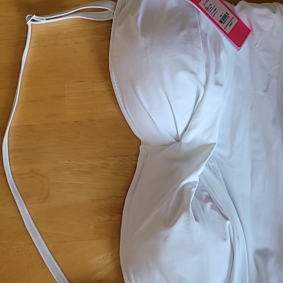 Lilly Pulitzer Flamenco One Piece Swimsuit in Resort White - Picture 6 of 10